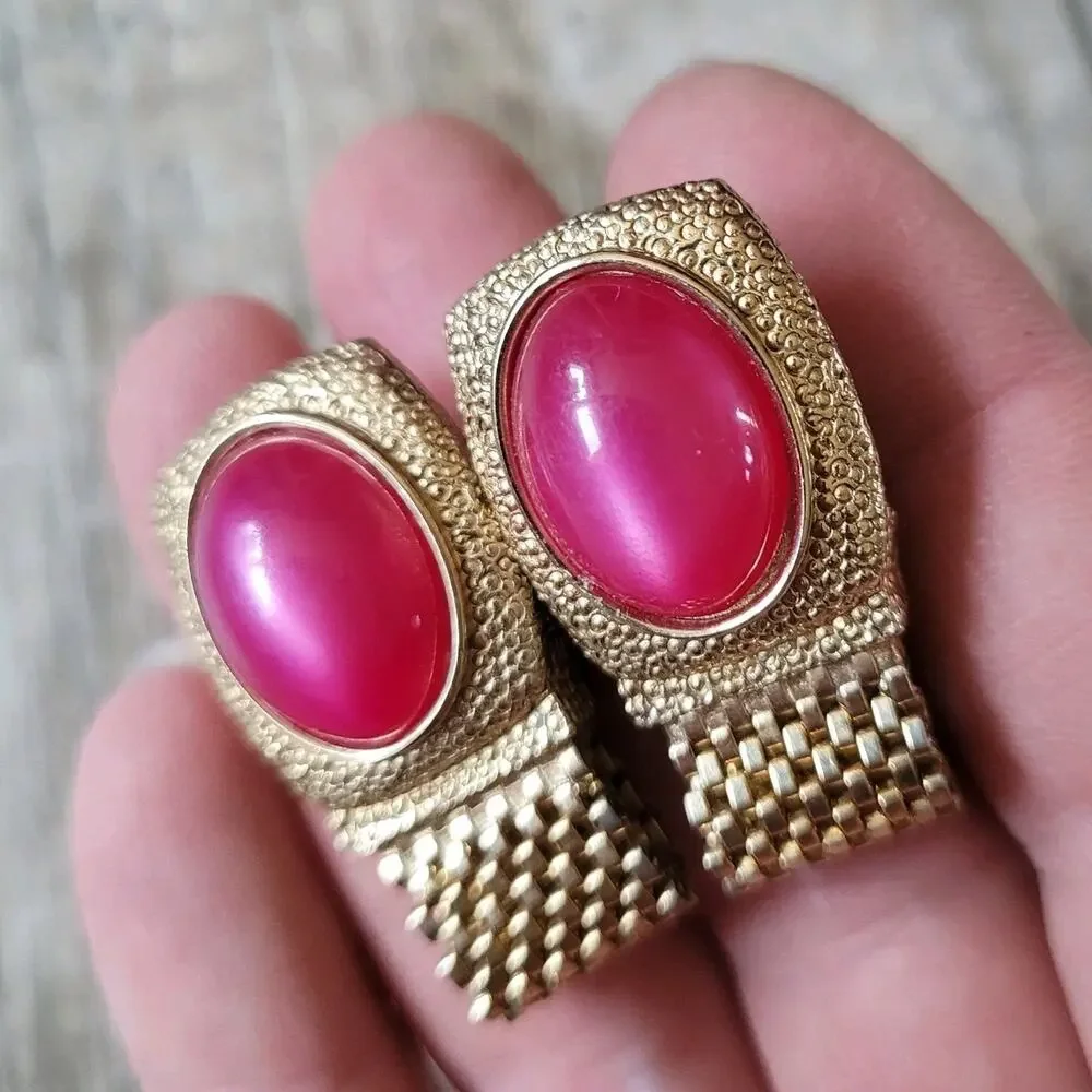 Vintage Swank Gold-Tone Mesh Wrap Cufflinks with Pink Cabochon